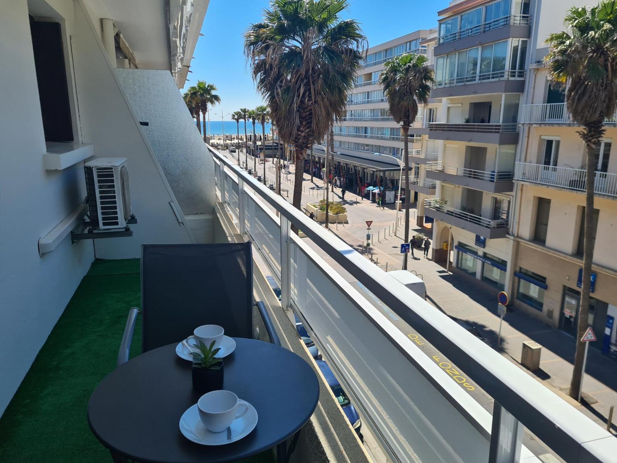 Appartement Mediterranee 150M De La Plage Canet-en-Roussillon Exterior photo